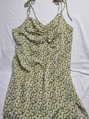 3/ $20 Green Daisy Midi Dress 3XL Plus Size
